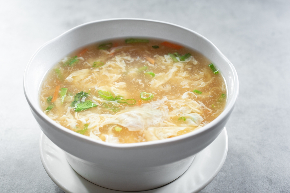 Món súp gà ngô nấm dễ chế biến