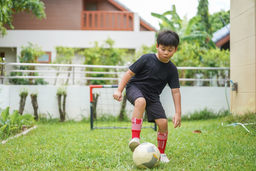 Vận động thể chất là cách dạy con phát triển toàn diện