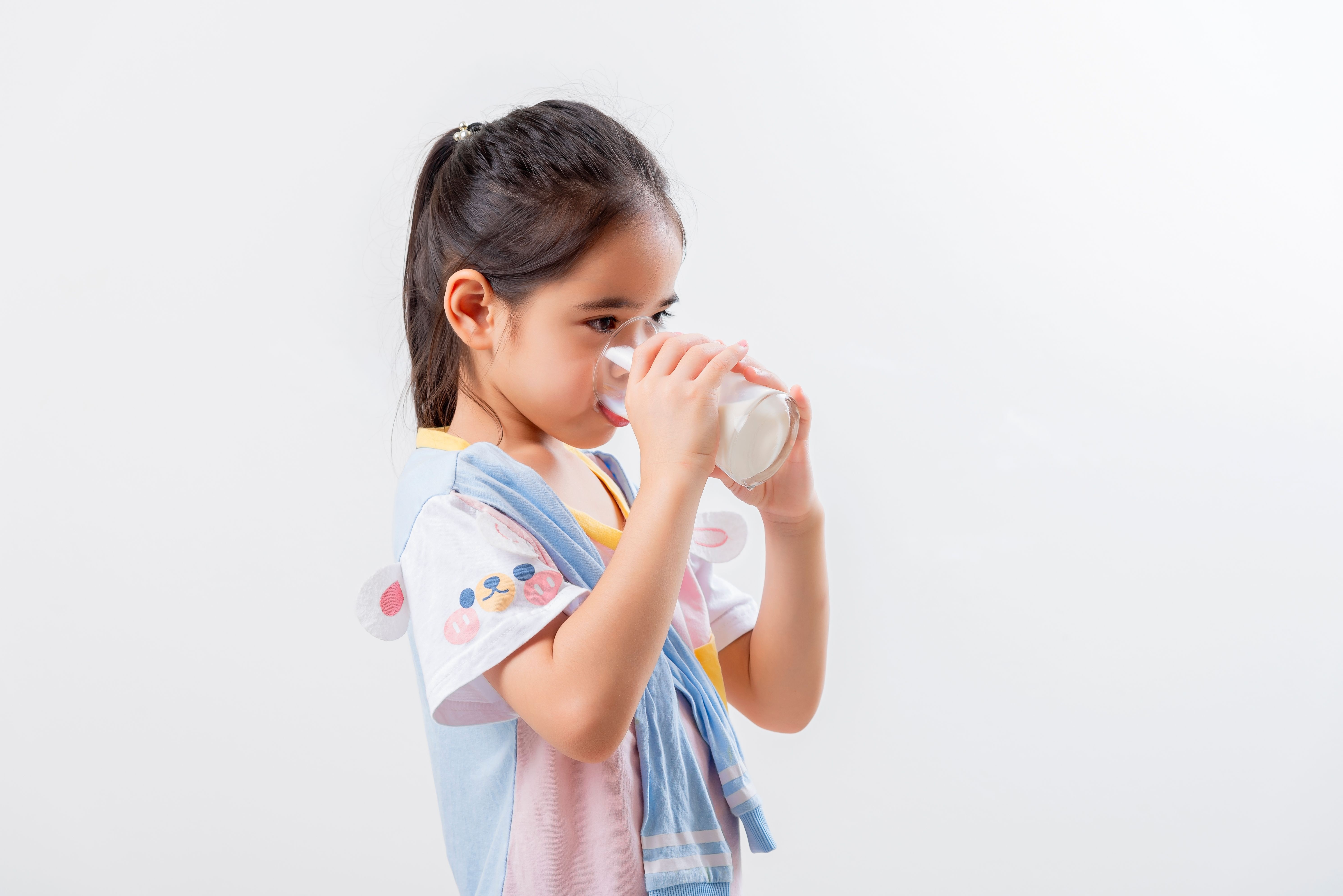 Xác định lượng sữa chuẩn cho trẻ để chăm sóc bé toàn diện